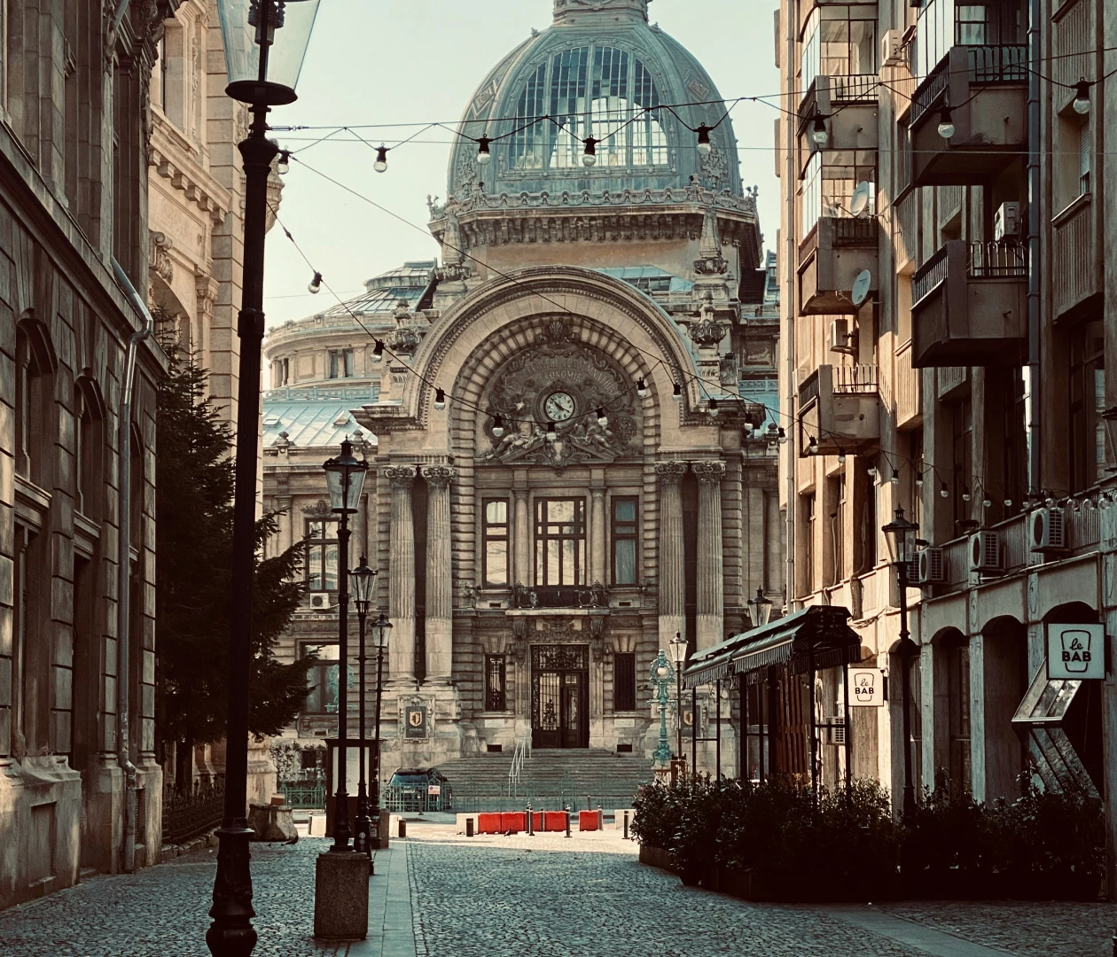 Бухарест visa description