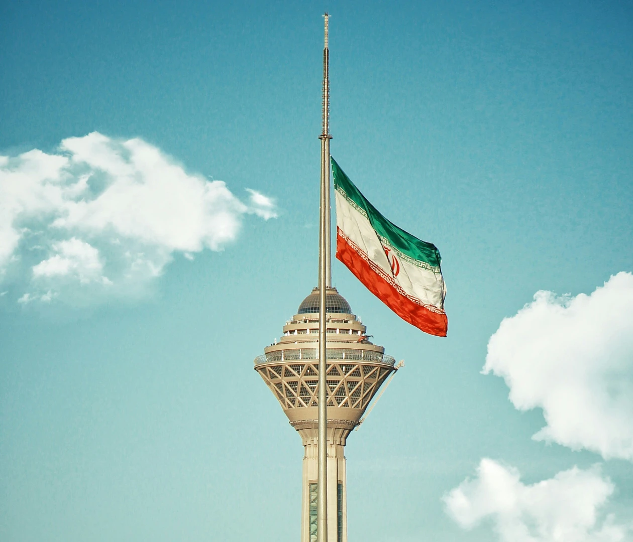 Иран visa description